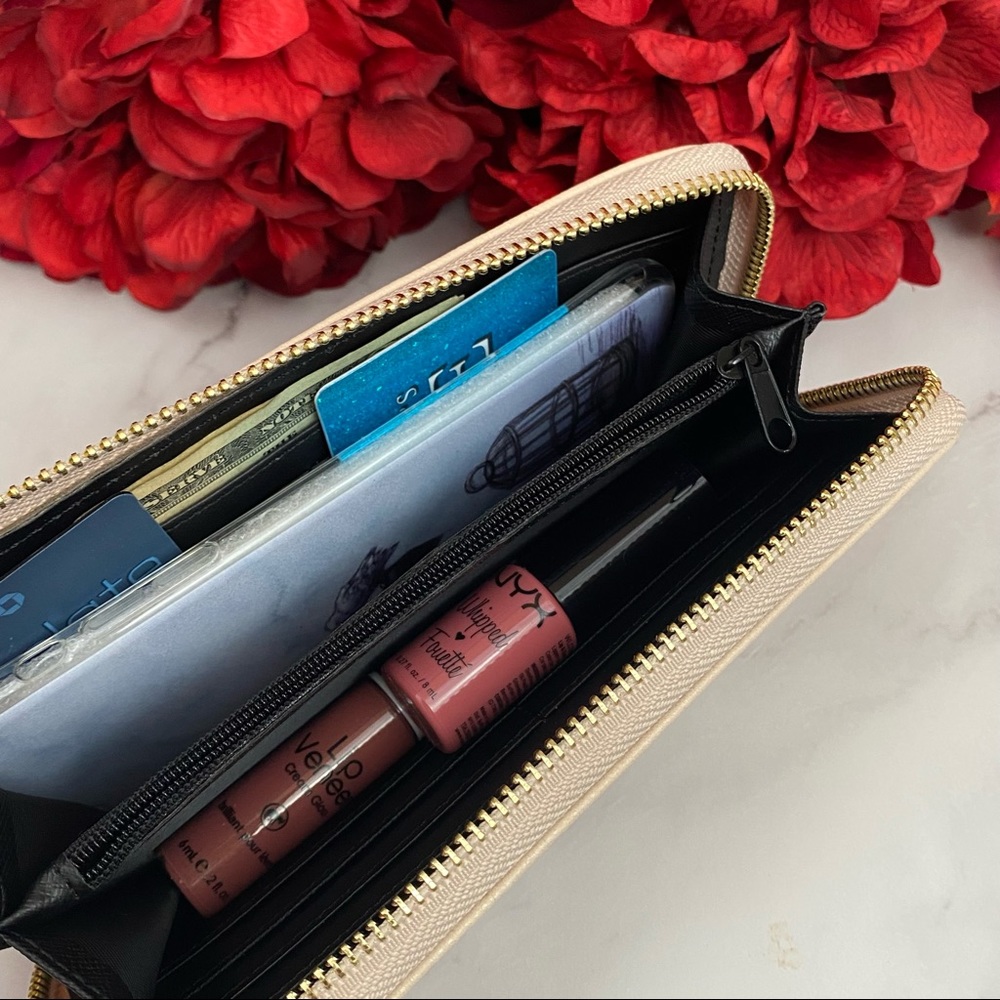 Harry Potter Hogwarts Acceptance Letter Clutch Wallet - Picture 8 of 12